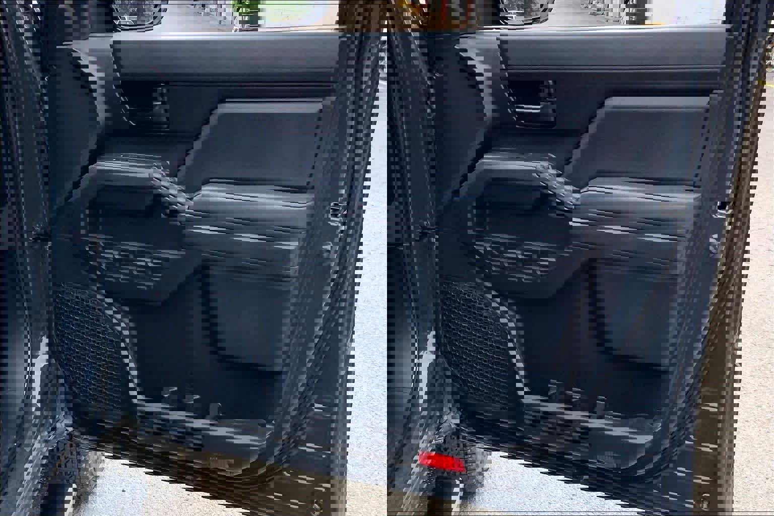 Used 2025 Toyota Tacoma SR AWD/4WD image 21