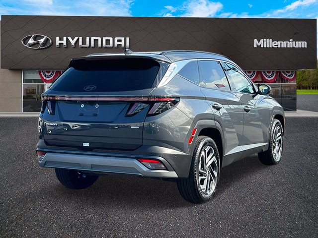 Certified 2025 Hyundai Tucson Limited AWD/4WD image 7