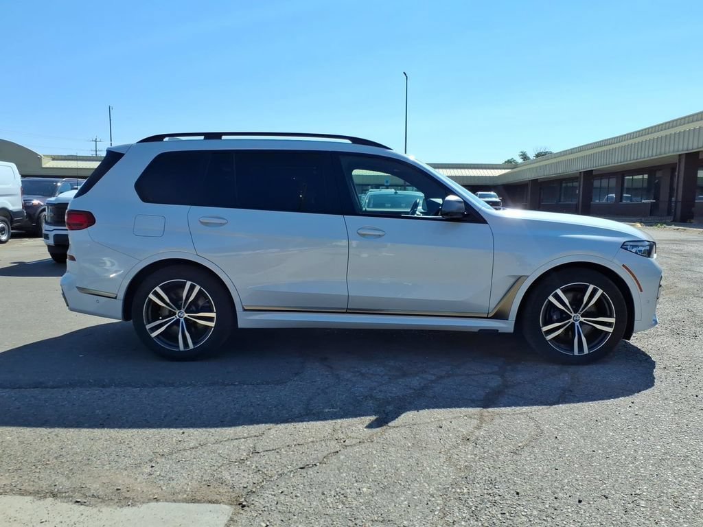 Used 2021 BMW X7 M50i AWD/4WD image 6