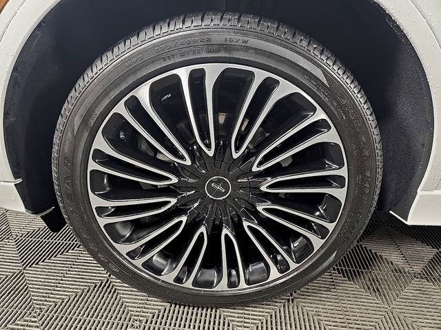 Used 2025 Lincoln Aviator Black Label AWD/4WD image 9