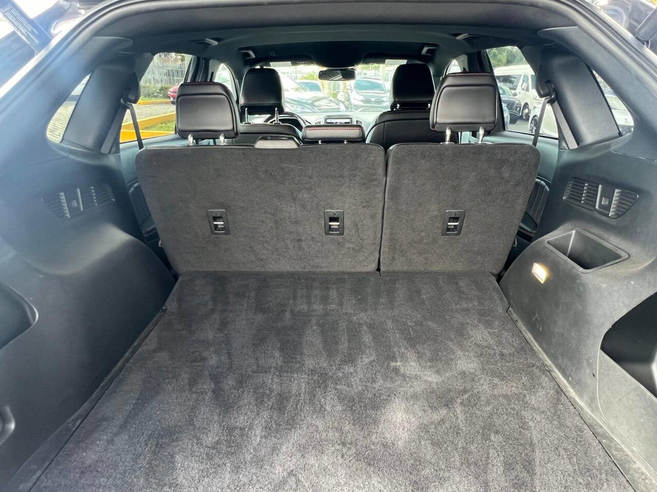 Used 2022 Ford Edge ST-Line image 10