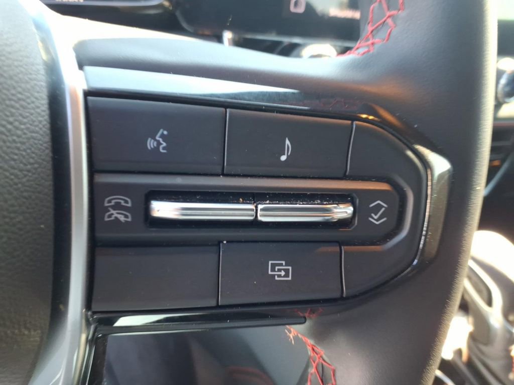 Certified 2024 Chevrolet Colorado Z71 w/ Z71 Convenience Package 2 image 21