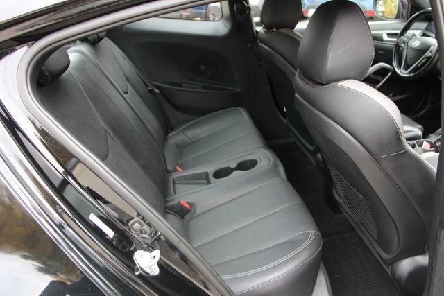 Used 2017 Hyundai Veloster Turbo image 26