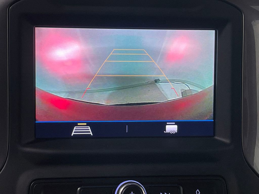 Used 2020 Chevrolet Silverado 1500 Custom w/ Custom Value Package image 4