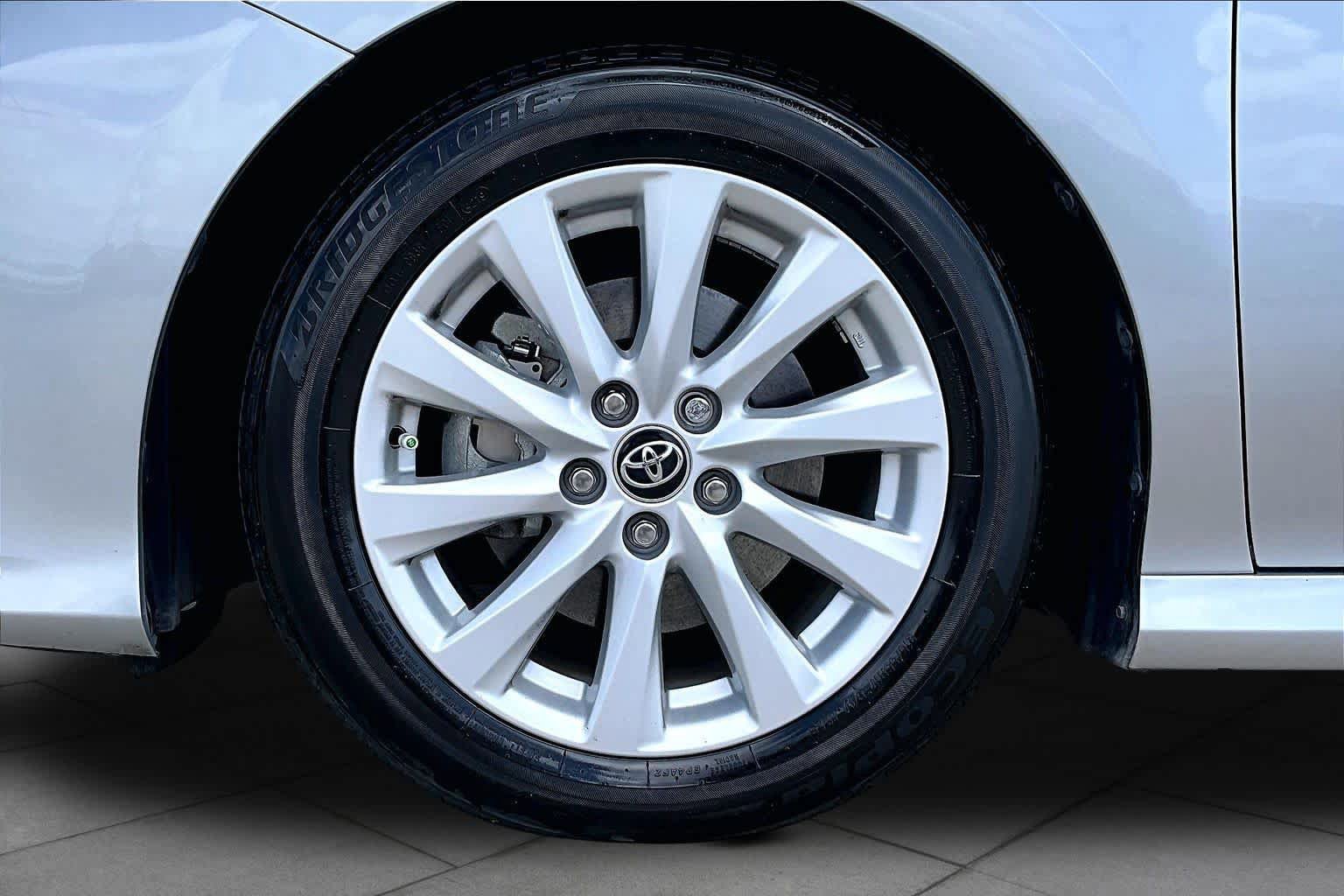 Certified 2020 Toyota Camry LE FWD image 11
