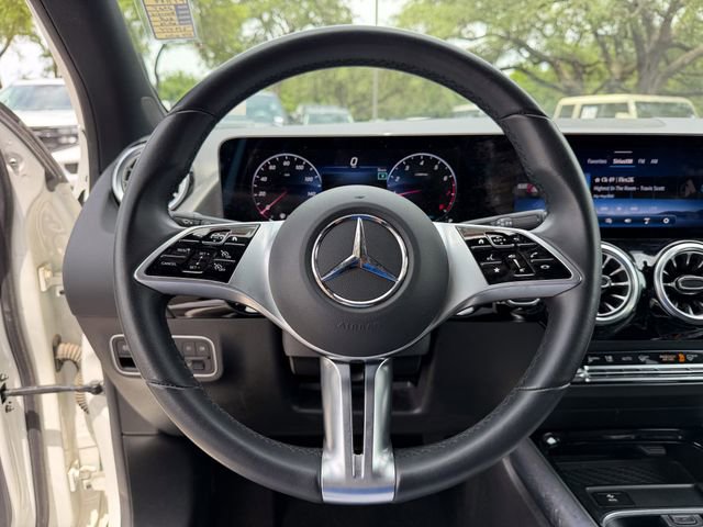 Used 2025 Mercedes-Benz GLA 250 image 10