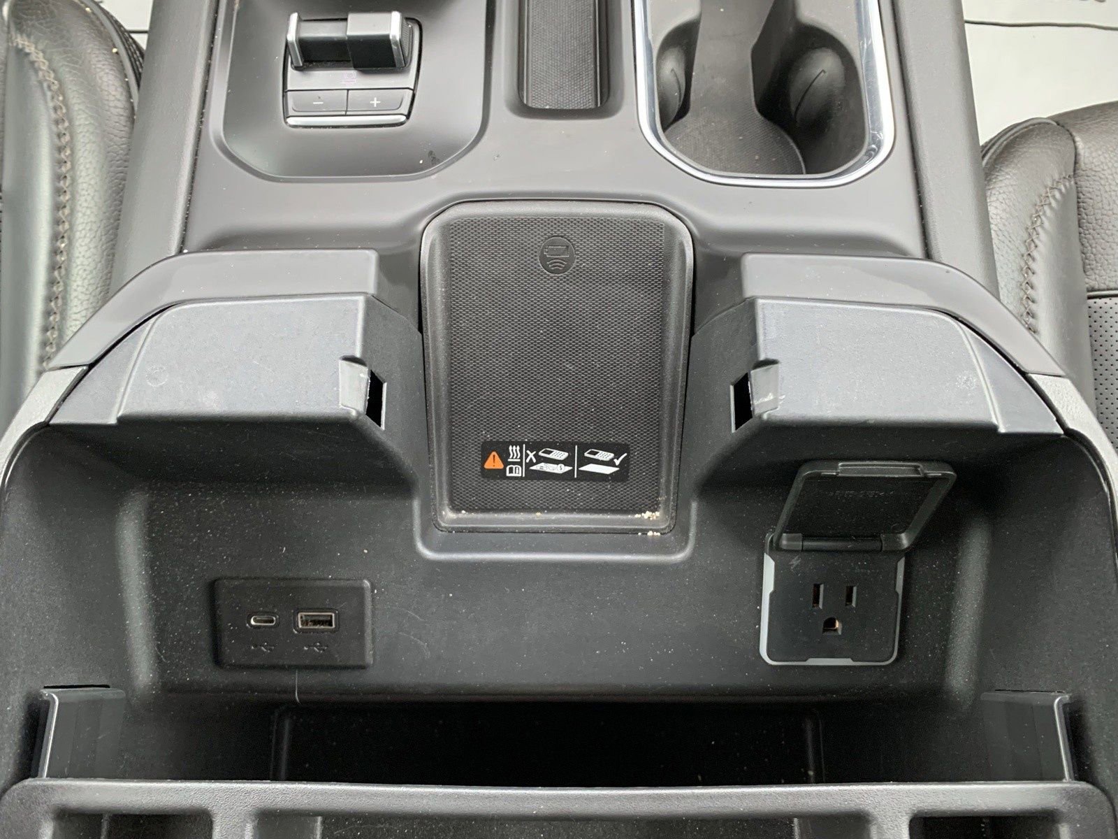 Used 2022 GMC Sierra 1500 Denali image 34