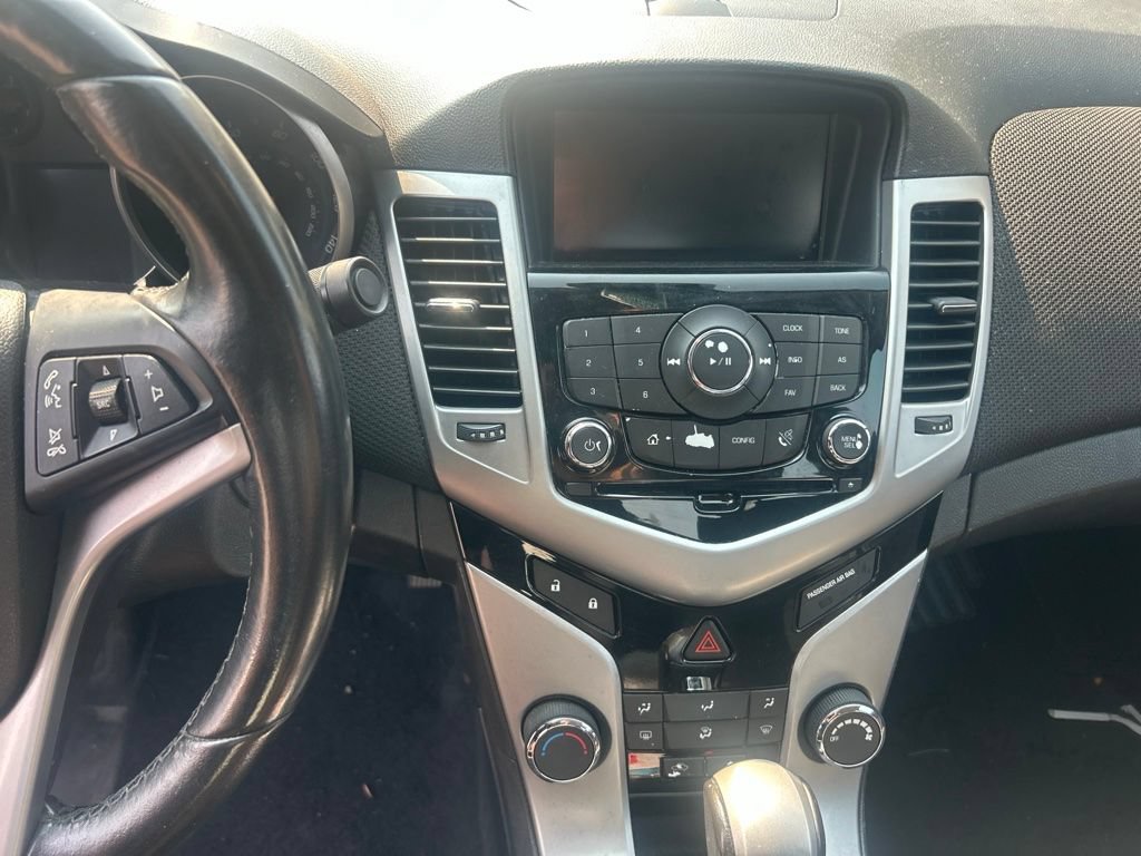 Used 2014 Chevrolet Cruze LT FWD image 14