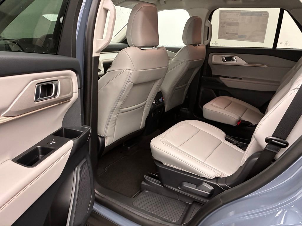 New 2026 Ford Explorer Active w/ Active Comfort Package image 27