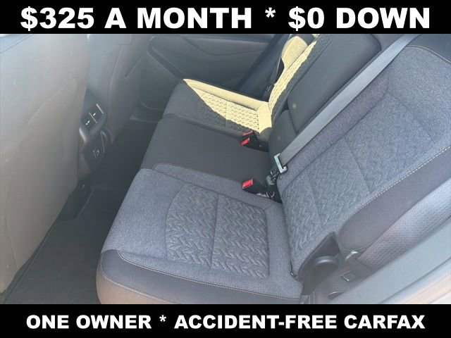 Used 2023 Chevrolet Equinox LT FWD image 33