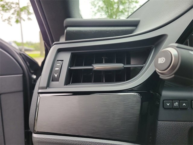 New 2025 Lexus ES 300h w/ Premium Package image 20