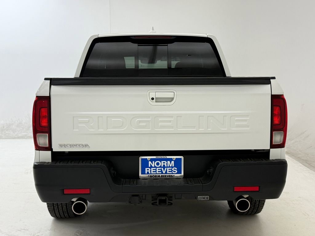 Certified 2025 Honda Ridgeline RTL image 8