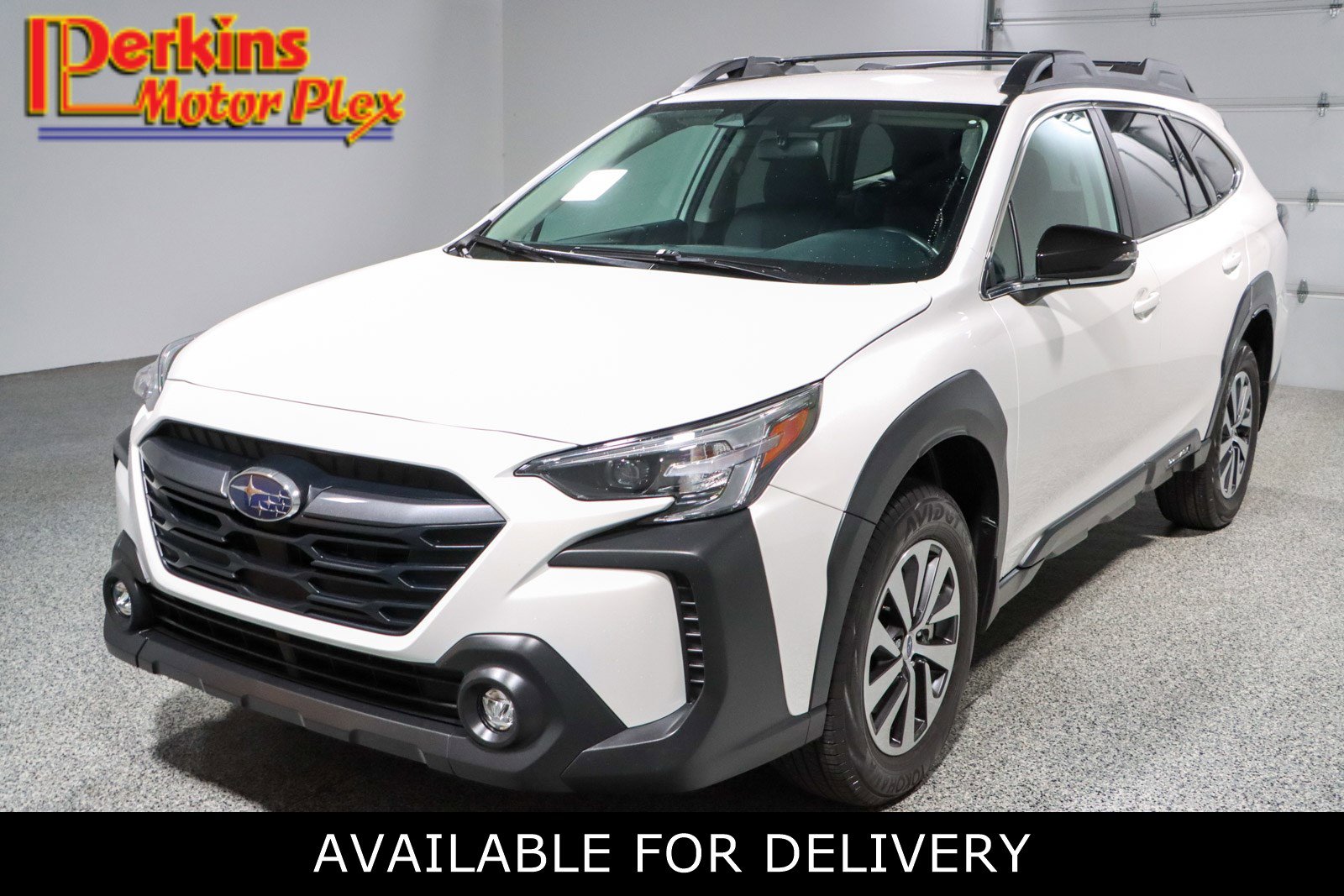 Used 2025 Subaru Outback Premium AWD/4WD image 1