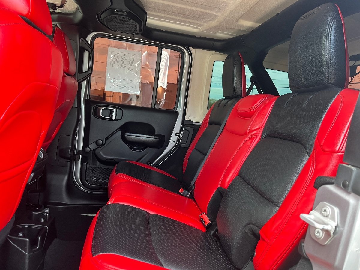 Used 2018 Jeep Wrangler Unlimited Sport AWD/4WD image 27