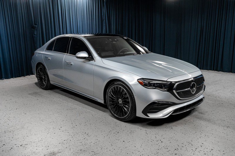 New 2026 Mercedes-Benz E 450 4MATIC Sedan image 3