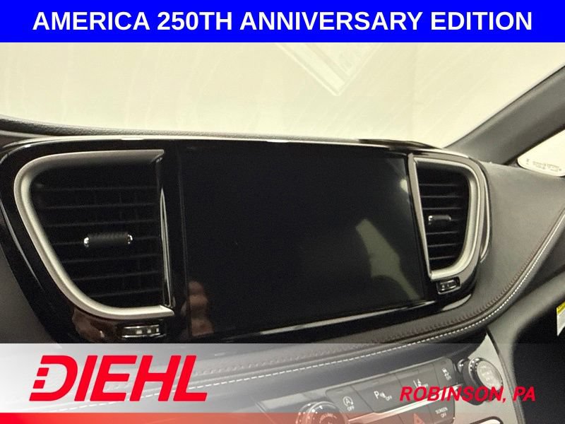 New 2027 Chrysler Pacifica Select FWD image 35