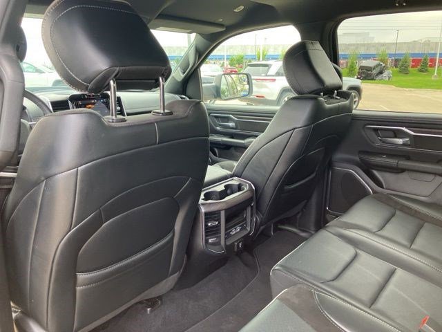 Used 2025 RAM 1500 Laramie w/ Sport Appearance Package AWD/4WD image 21