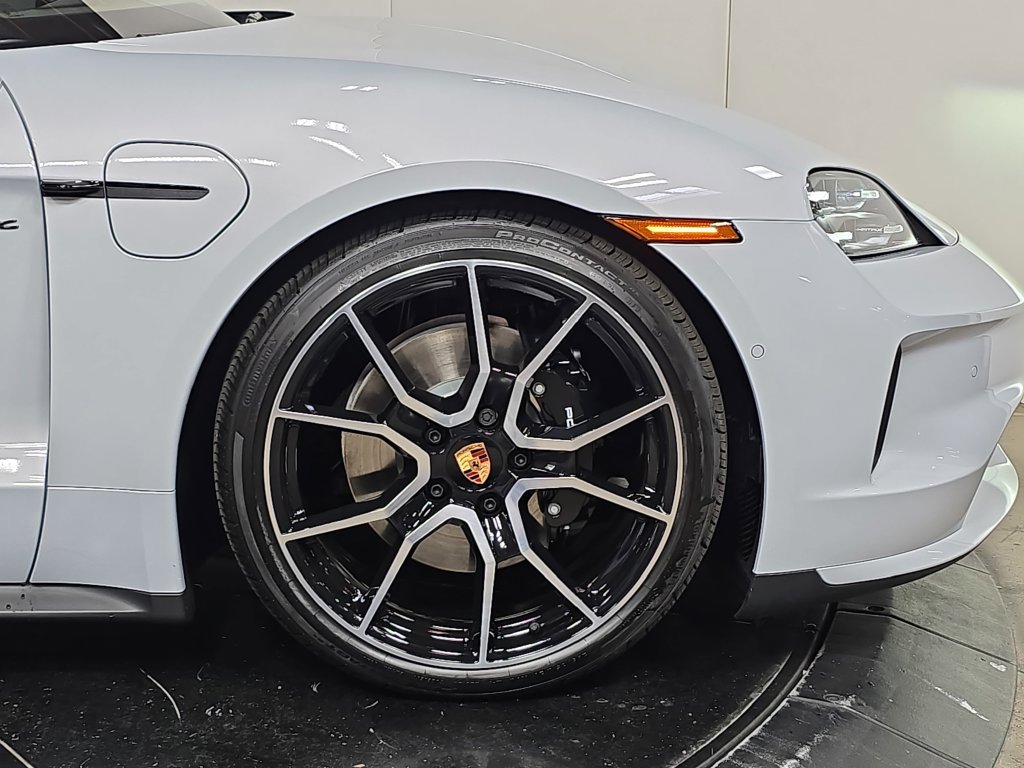 New 2026 Porsche Taycan RWD image 11