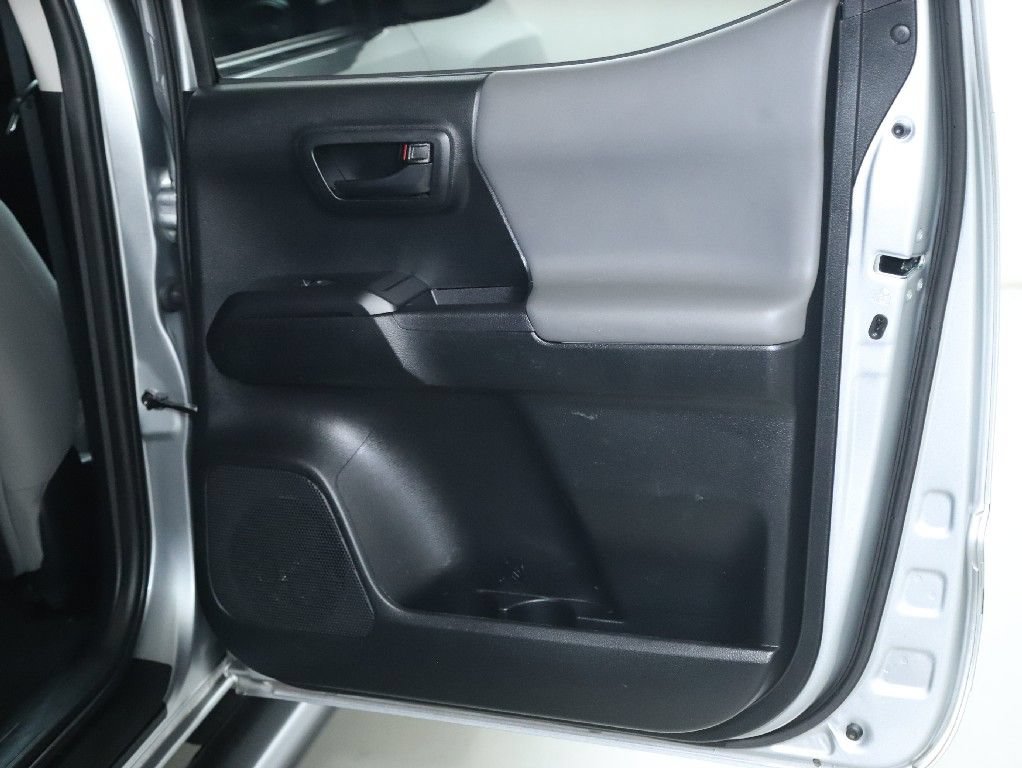 Used 2023 Toyota Tacoma SR AWD/4WD image 28