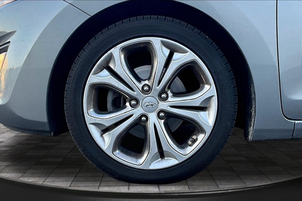 Used 2015 Hyundai Elantra GT w/ Option Group 03 FWD image 34