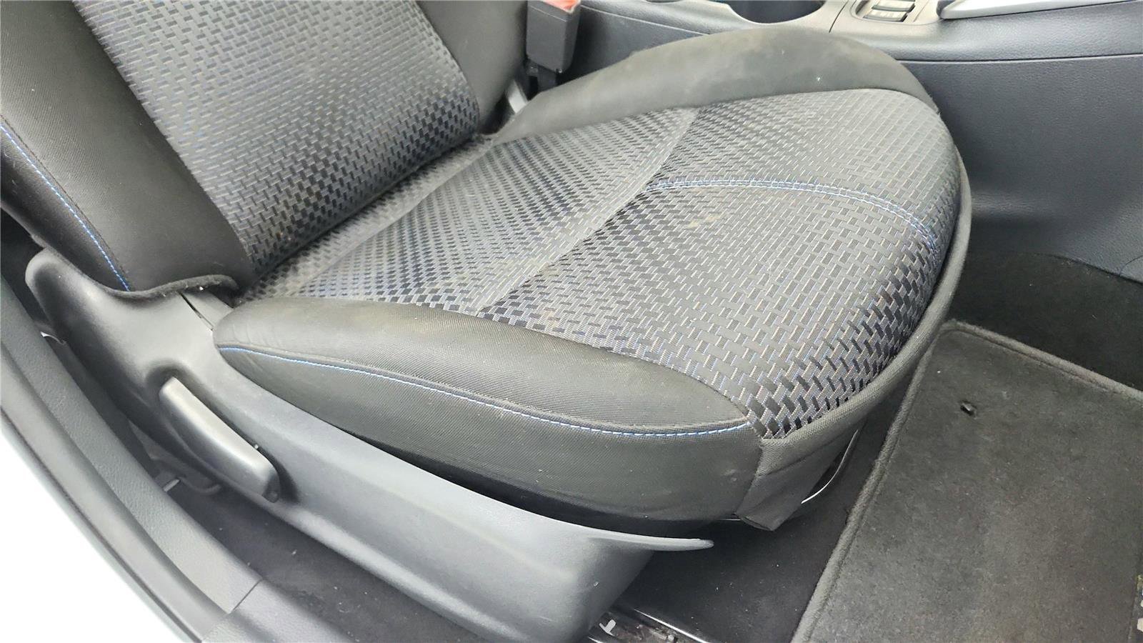Used 2017 Nissan Sentra SR FWD image 23