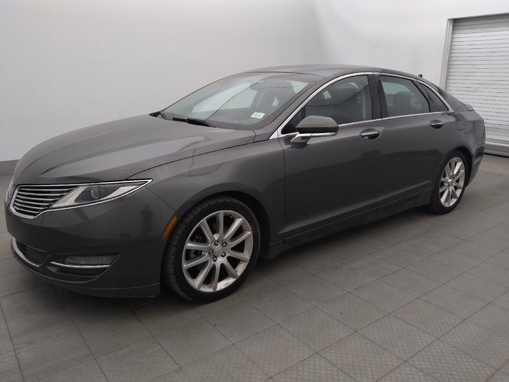 Used 2016 Lincoln MKZ FWD image 2