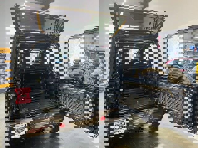 Used 2024 Jeep Wrangler Sahara w/ Technology Group AWD/4WD image 16