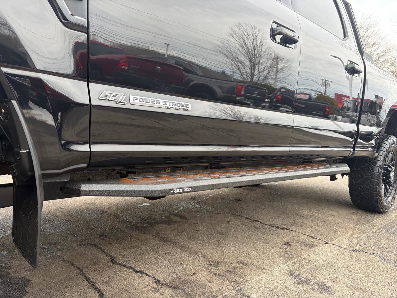 Used 2019 Ford F250 Lariat w/ Lariat Ultimate Package image 14