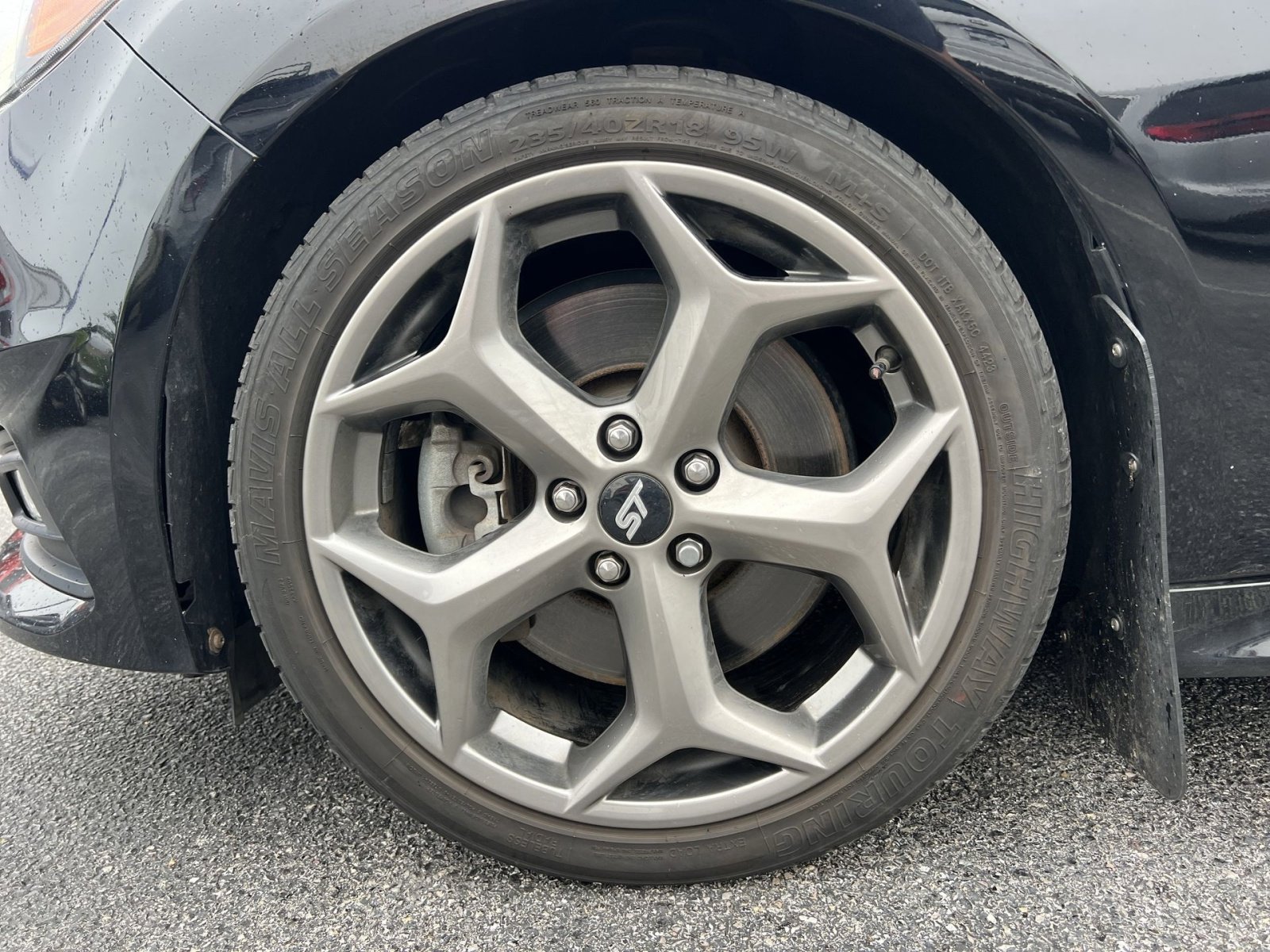 Used 2018 Ford Focus ST FWD image 18