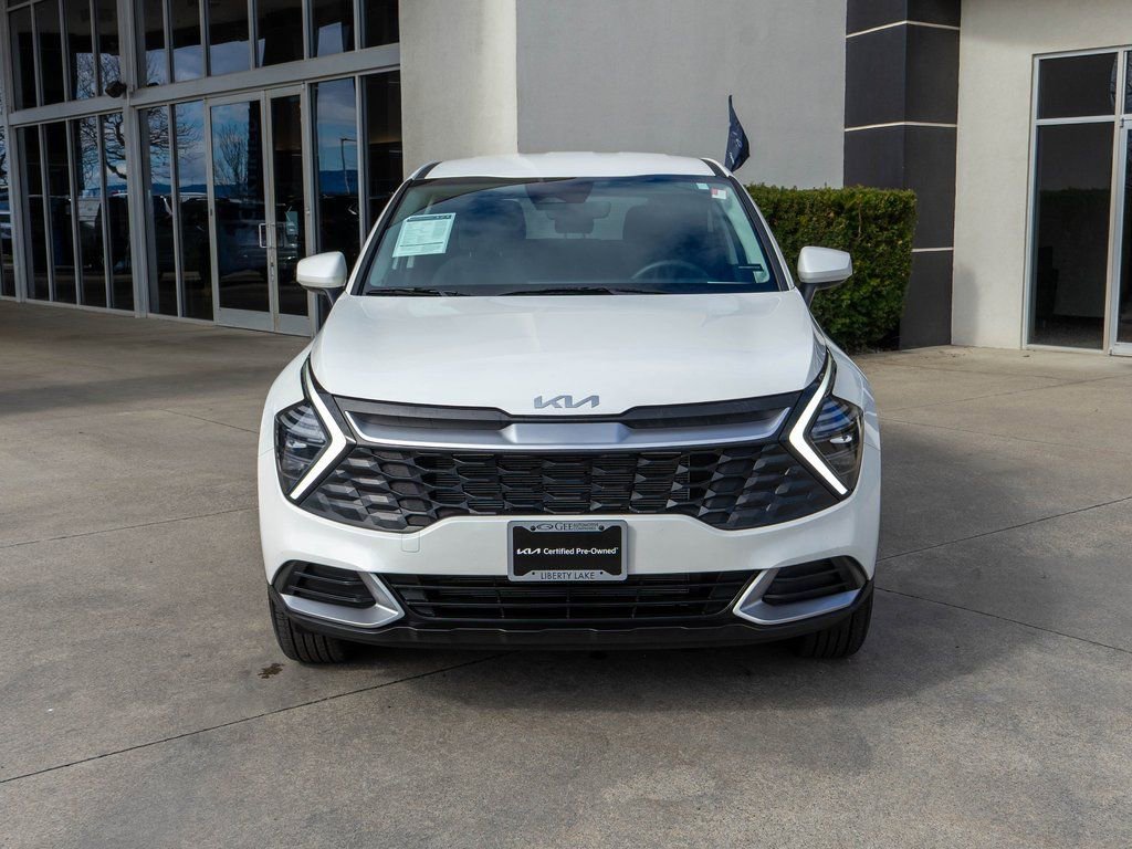 Certified 2025 Kia Sportage LX image 2