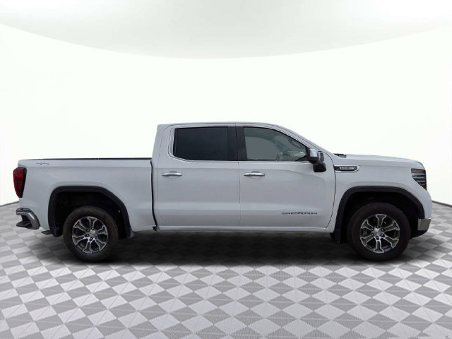 Used 2025 GMC Sierra 1500 SLT AWD/4WD image 3