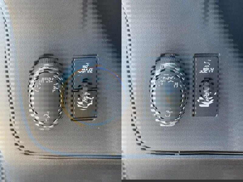 Used 2025 Chevrolet Express 2500 w/ Driver Convenience Package image 12