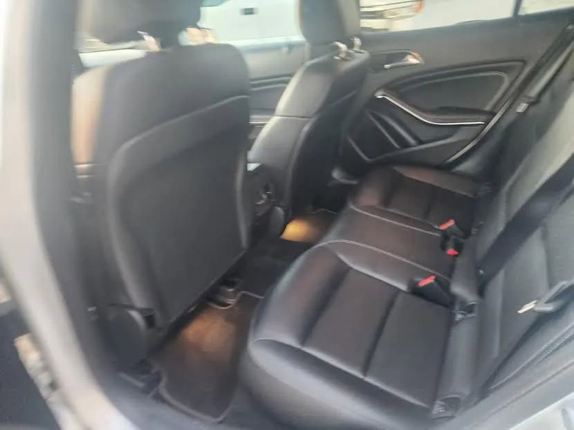 Used 2019 Mercedes-Benz GLA 250 4MATIC image 12