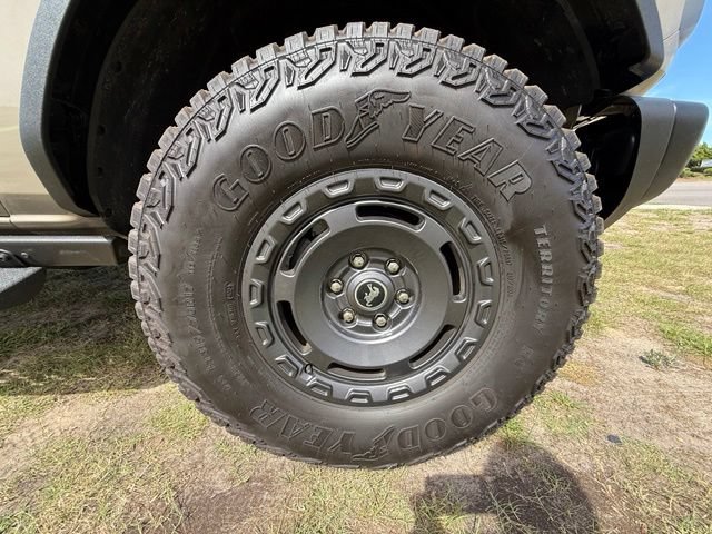 Used 2025 Ford Bronco Badlands AWD/4WD image 9