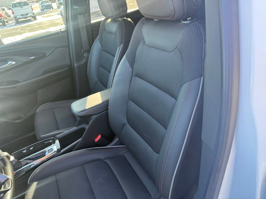 Used 2021 Chevrolet TrailBlazer RS w/ Sun and Liftgate Package image 9