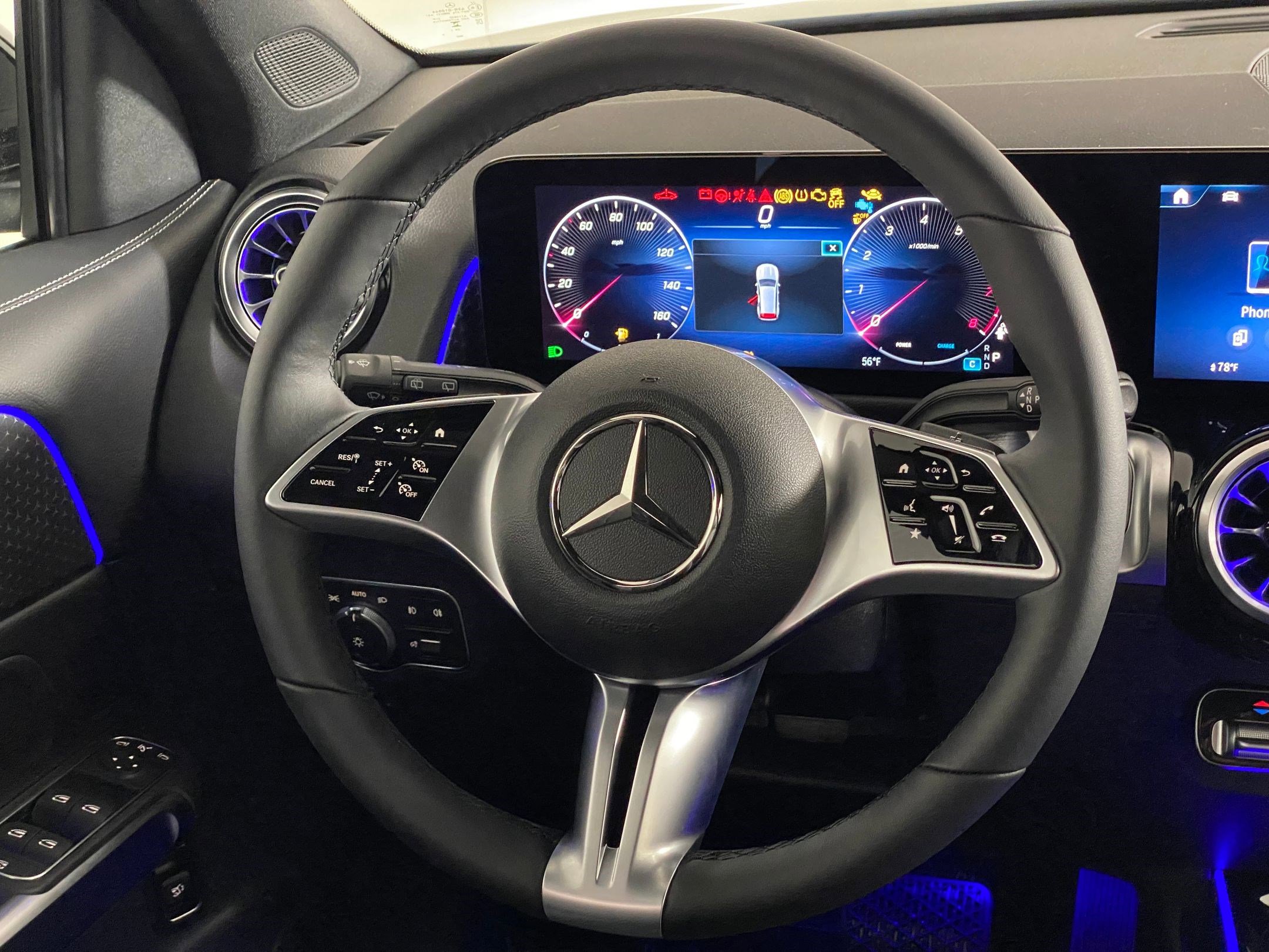 New 2025 Mercedes-Benz GLB 250 4MATIC image 15