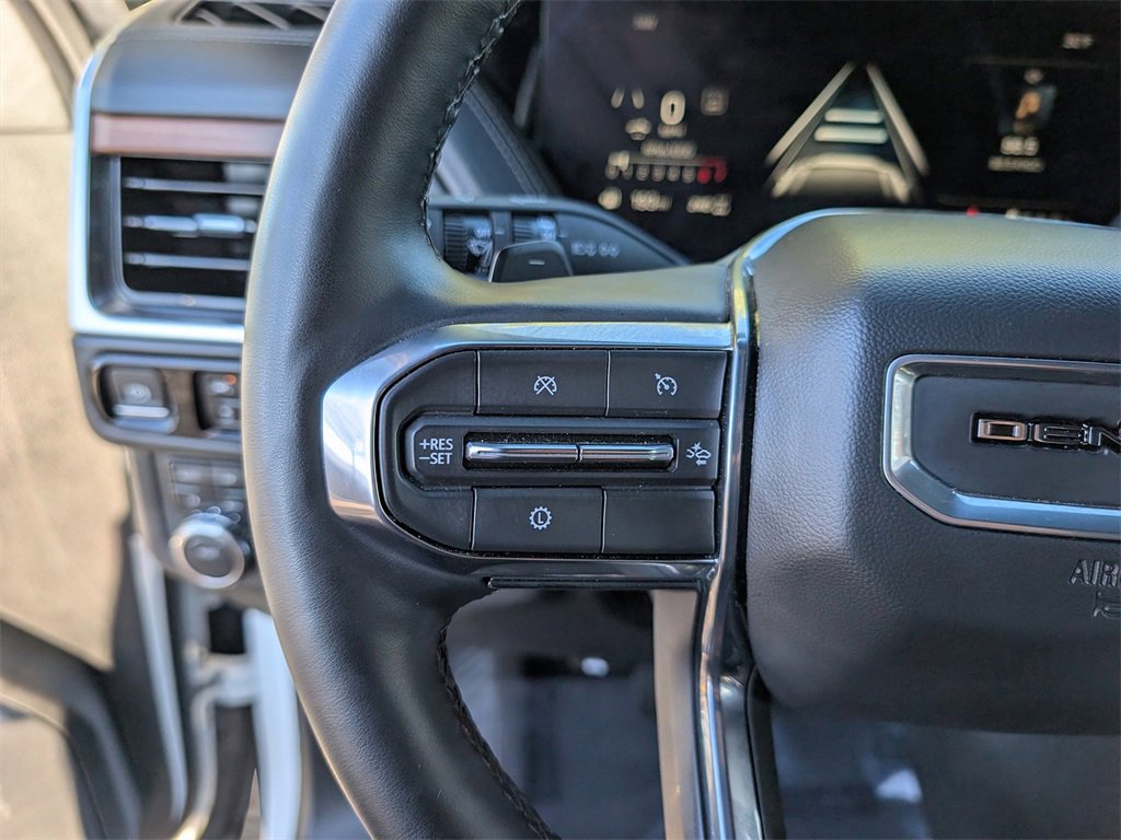 Used 2025 GMC Yukon Denali image 51