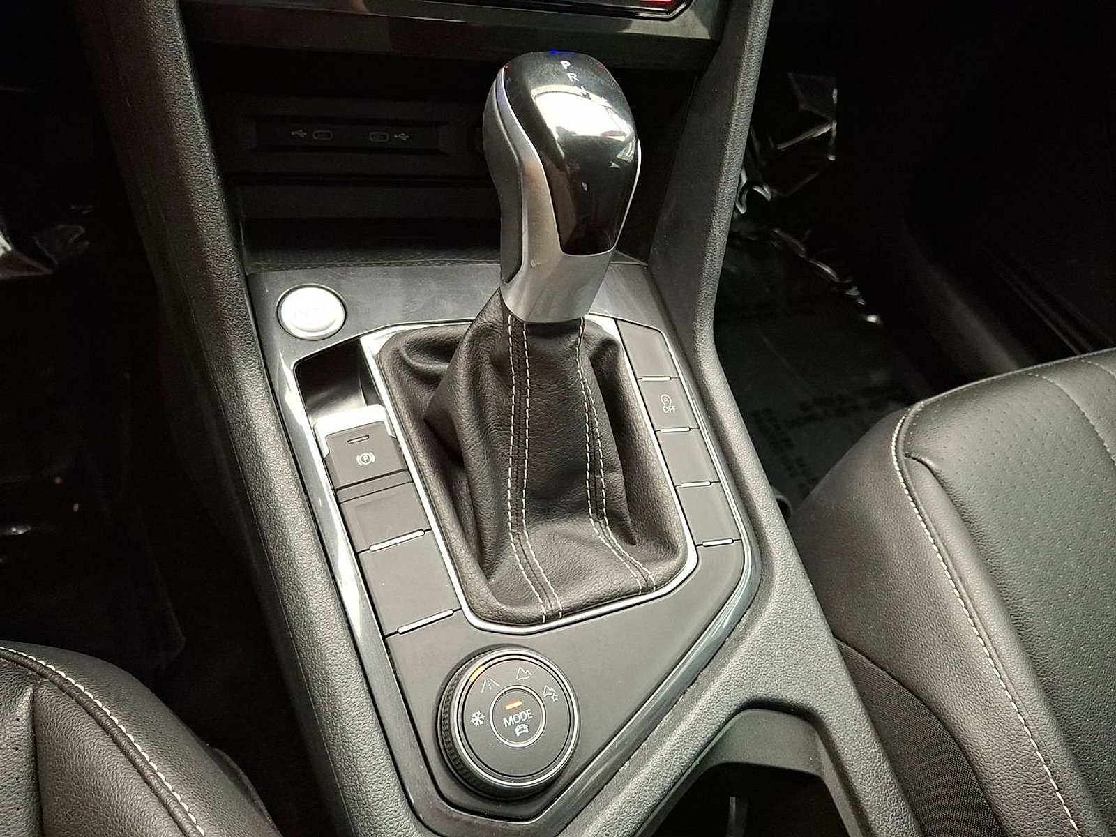 Used 2022 Volkswagen Tiguan SE image 12