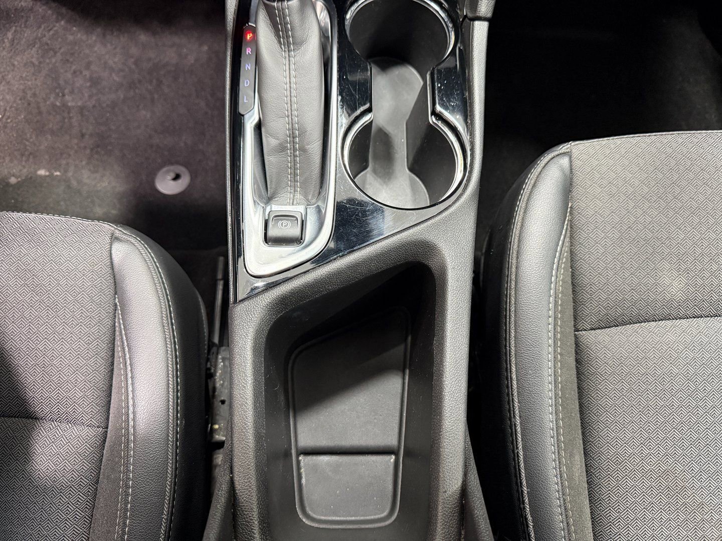 Used 2021 Buick Encore GX Select image 13