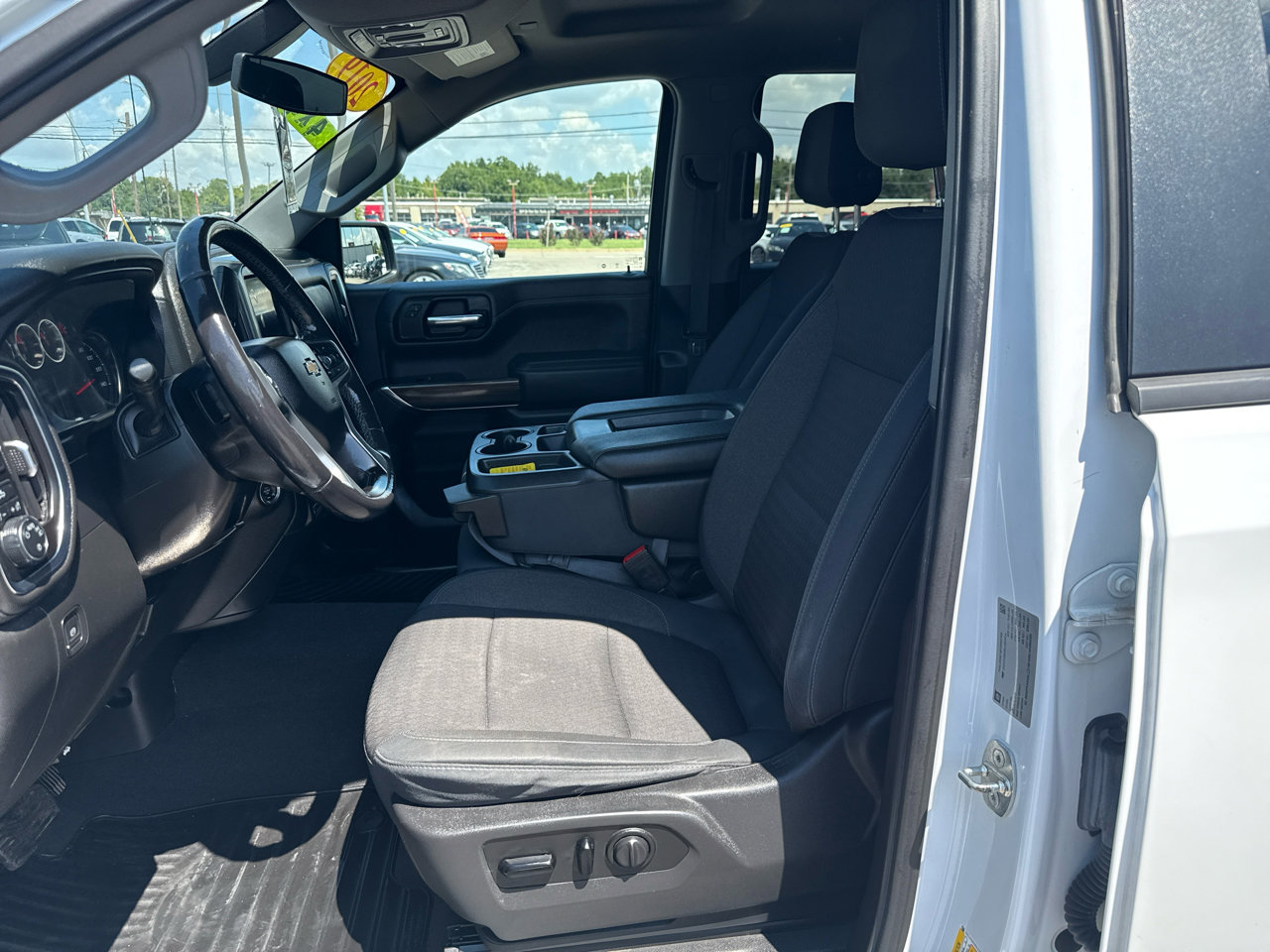 Used 2019 Chevrolet Silverado 1500 LT w/ All-Star Edition image 10