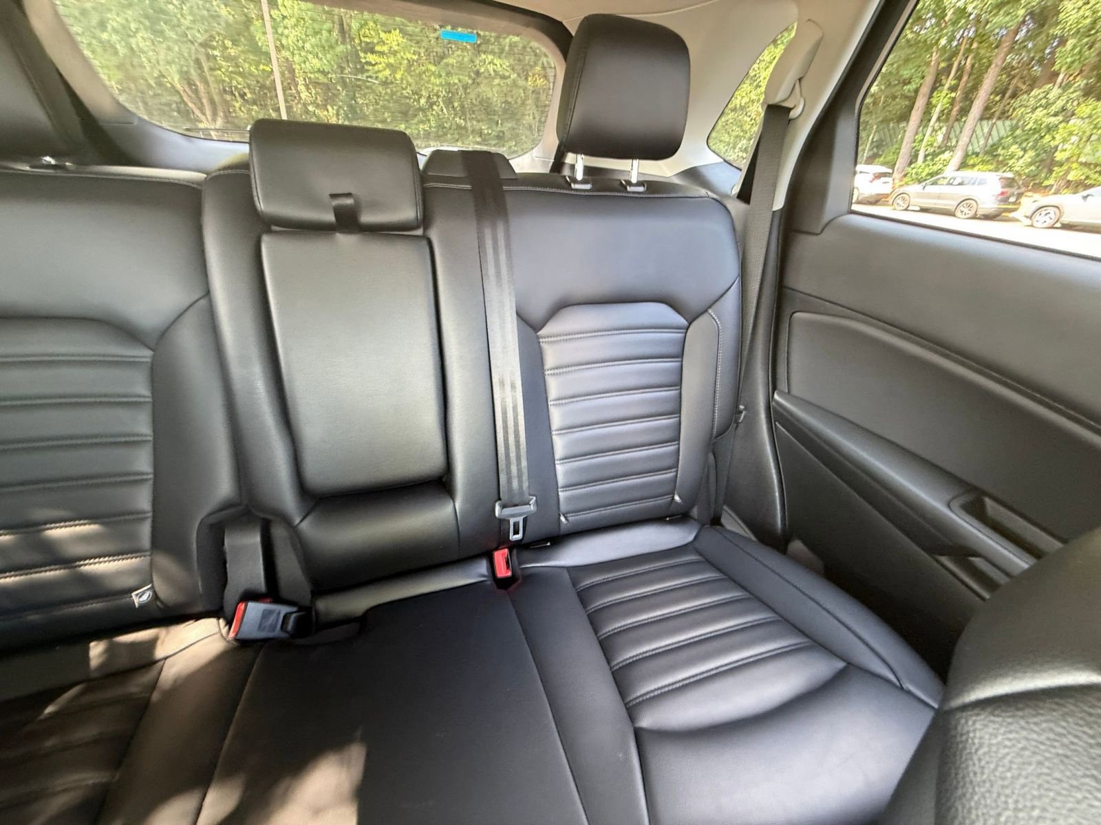 Used 2024 Ford Edge SEL image 37