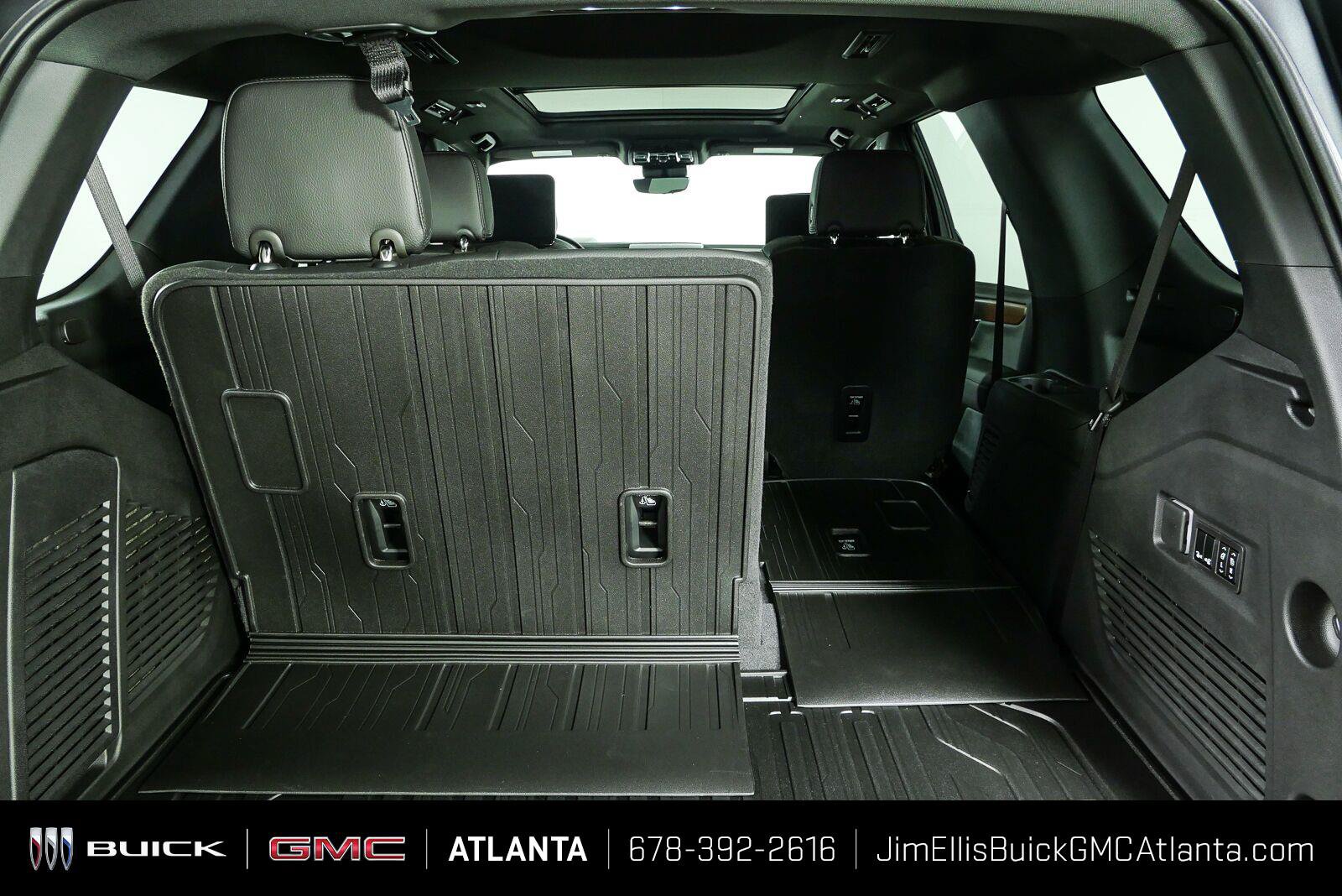 New 2026 GMC Yukon Denali w/ Advanced Technology Package AWD/4WD image 35
