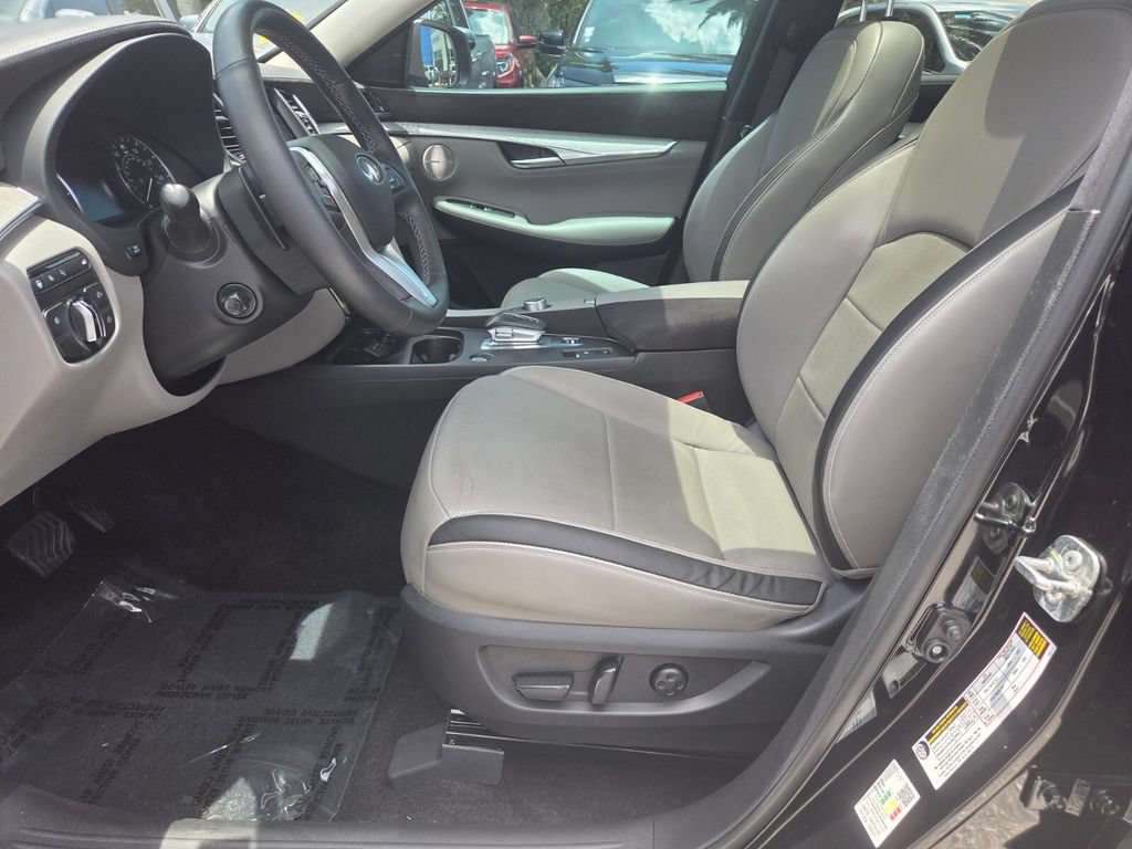 Used 2023 INFINITI QX50 Sensory FWD image 9