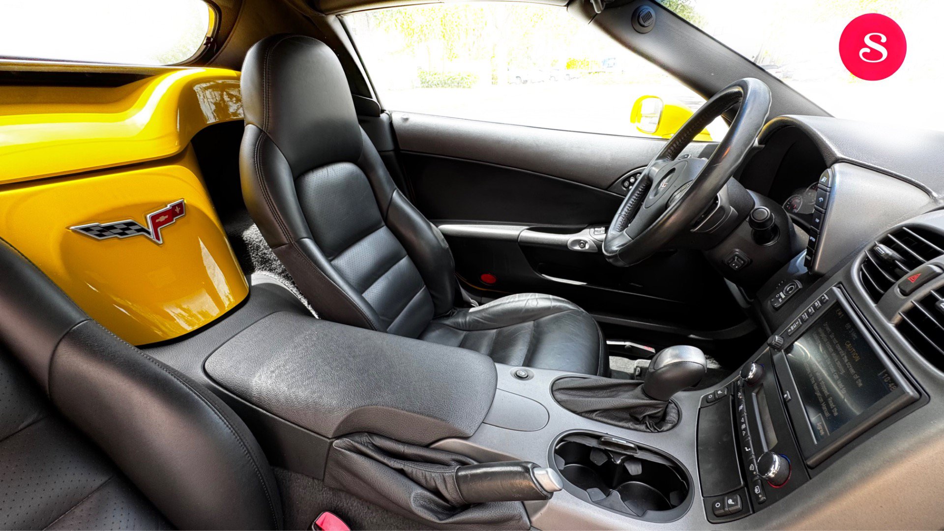 Used 2007 Chevrolet Corvette Convertible w/ Preferred Equipment Group RWD image 20
