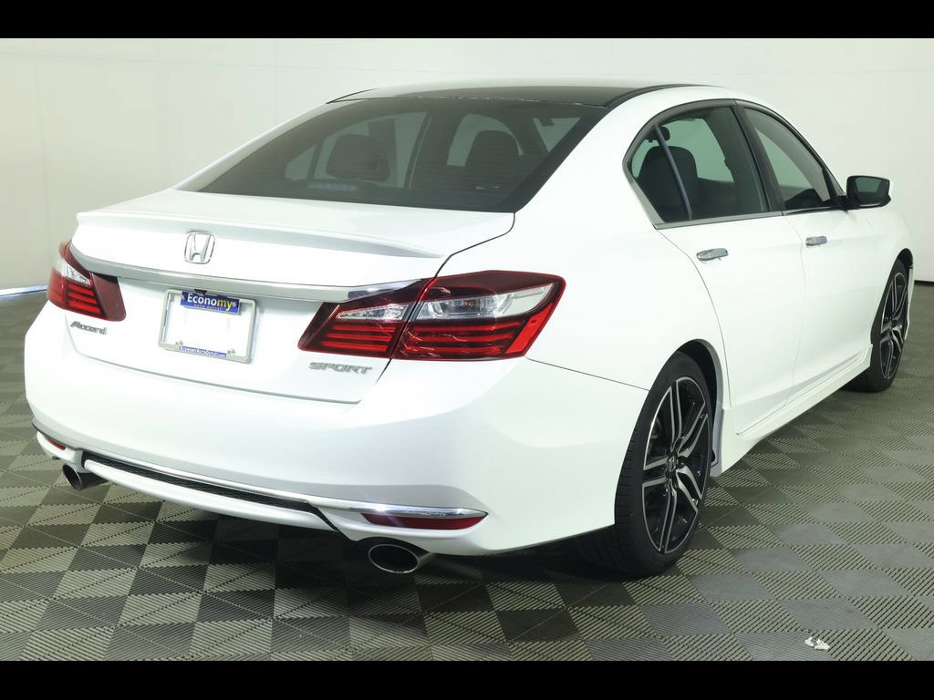 Used 2016 Honda Accord Sport image 13