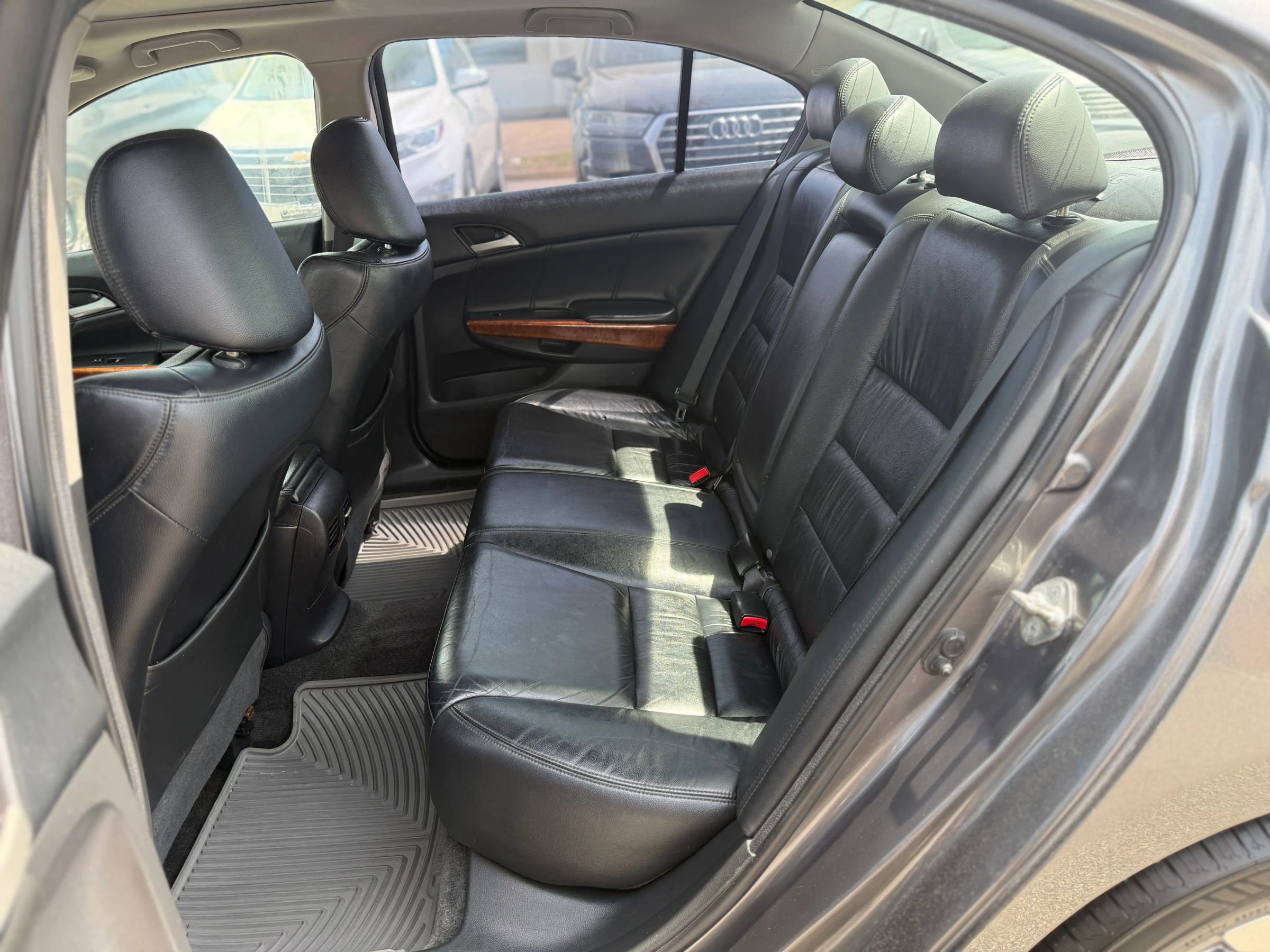 Used 2011 Honda Accord EX-L image 15