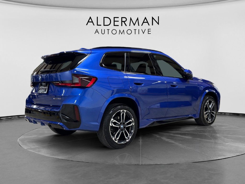 Used 2023 BMW X1 xDrive28i w/ Premium Package AWD/4WD image 5