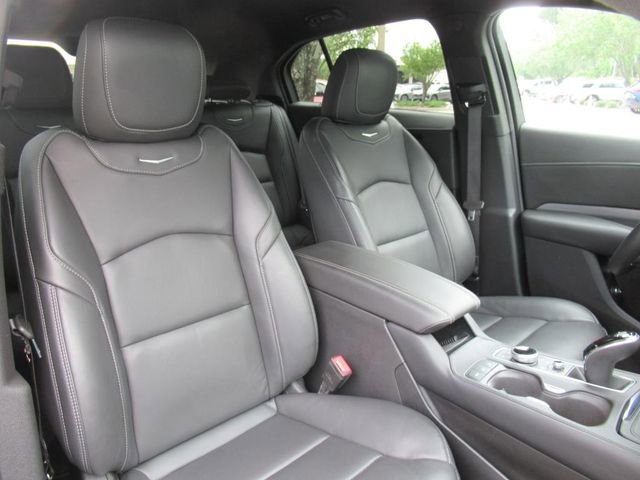 Certified 2025 Cadillac XT4 Premium Luxury image 10