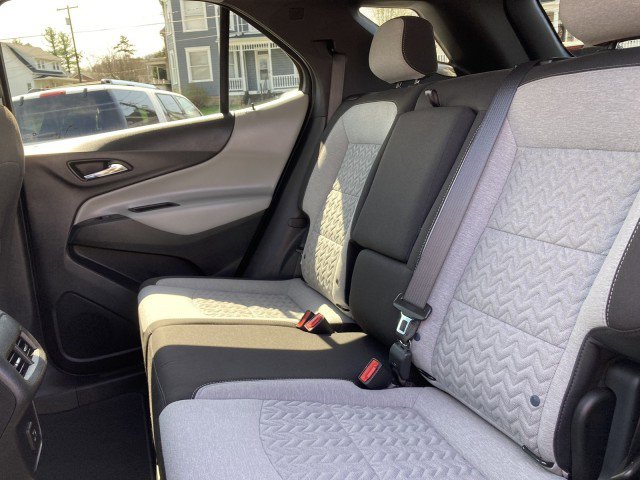 Used 2023 Chevrolet Equinox LS w/ LS Convenience Package FWD image 17