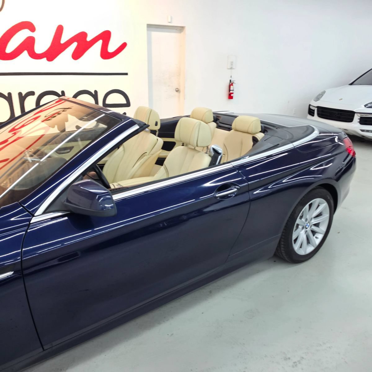 Used 2014 BMW 640i Convertible RWD image 30